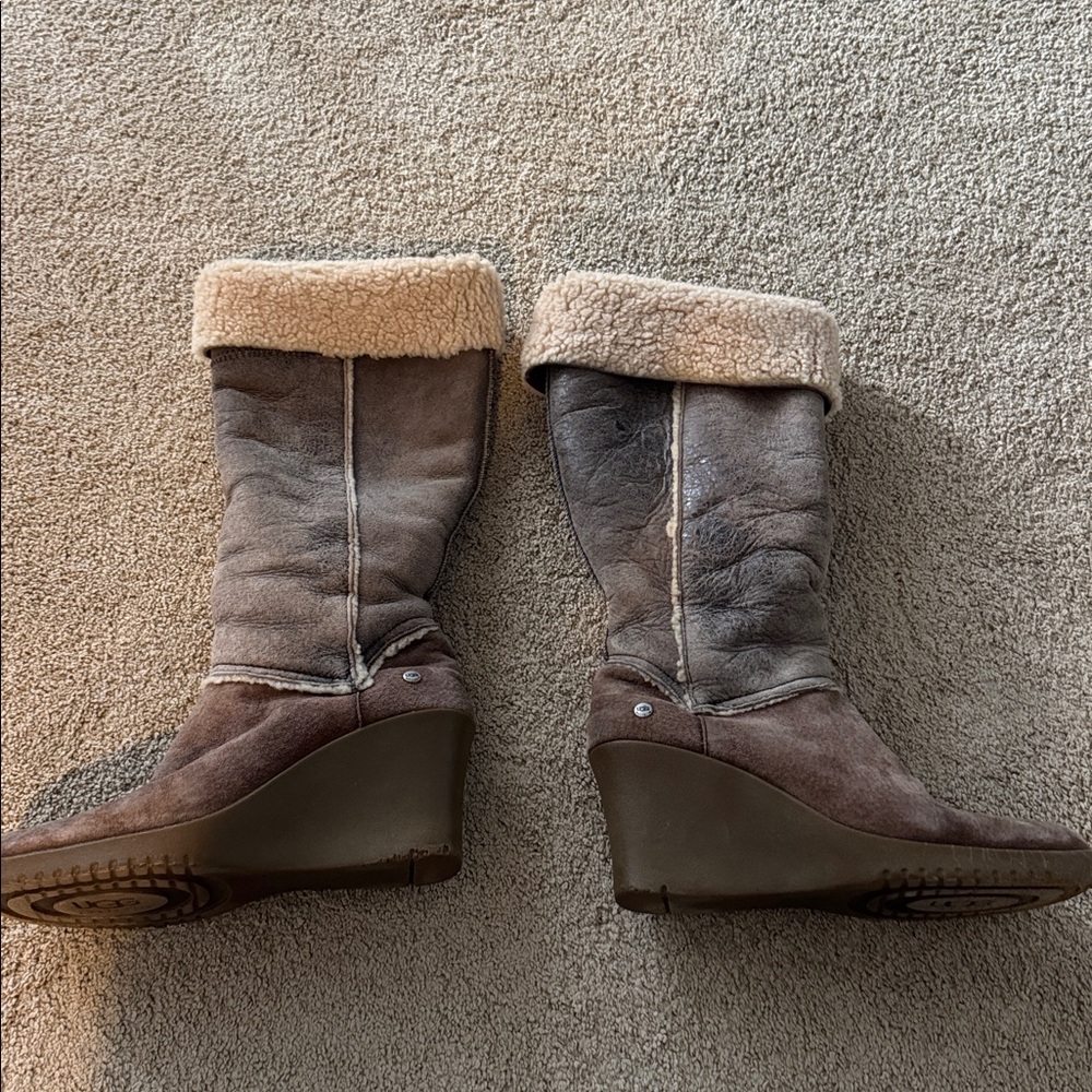 Women's Ugg Brown Wedge Boots